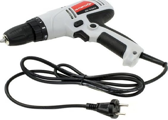 Tournevis bon marché jusqu'à 5000 roubles Interskol DSh-10 / 260E