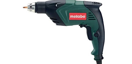 Perceuses en termes de rapport qualité / prix Makita FS4000Metabo SE4000