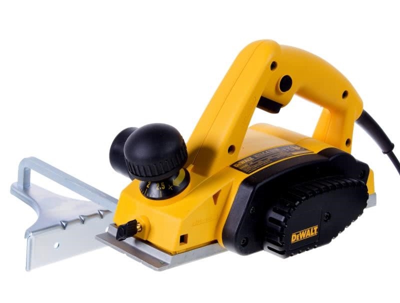 Rabot électrique DeWalt DW680