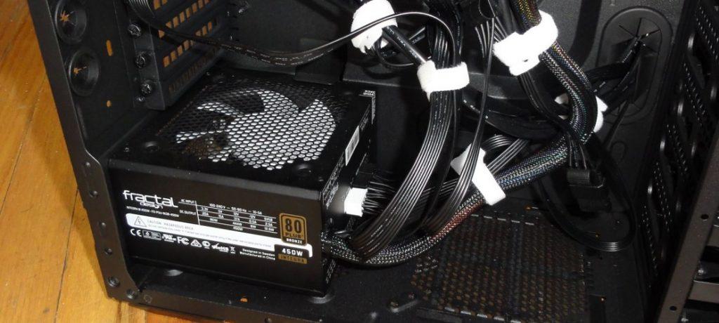 bloc d'alimentation dans l'unité centrale