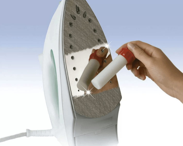 Comment nettoyer le fer des dépôts de carbone à la maison