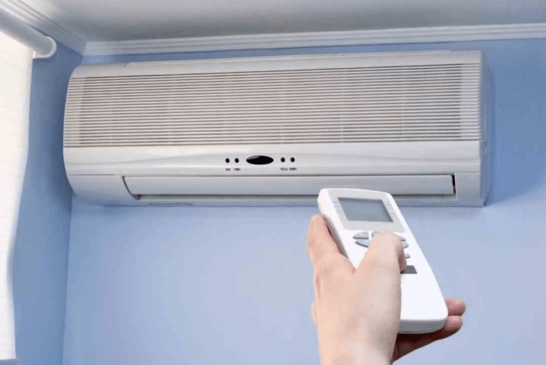 Nous nettoyons le climatiseur