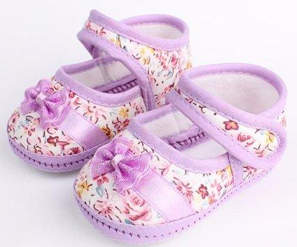 วิธีเลือกรองเท้าแรกของลูกน้อย