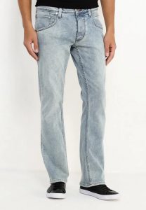 Mustang Michigan tout droit