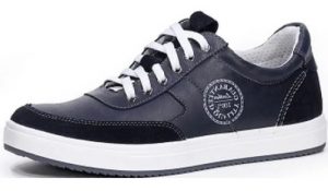 Chaussures basses, lacets